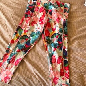 Zyia Floral crop leggings